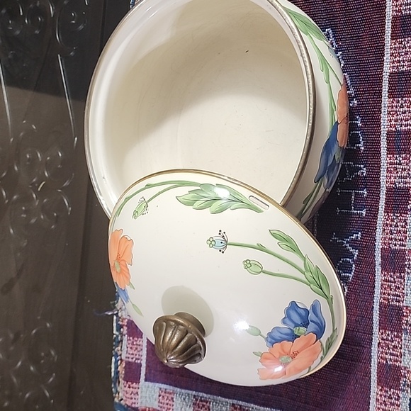 Vintage ASTA Enamelware Dutch Oven - Picture 4 of 4